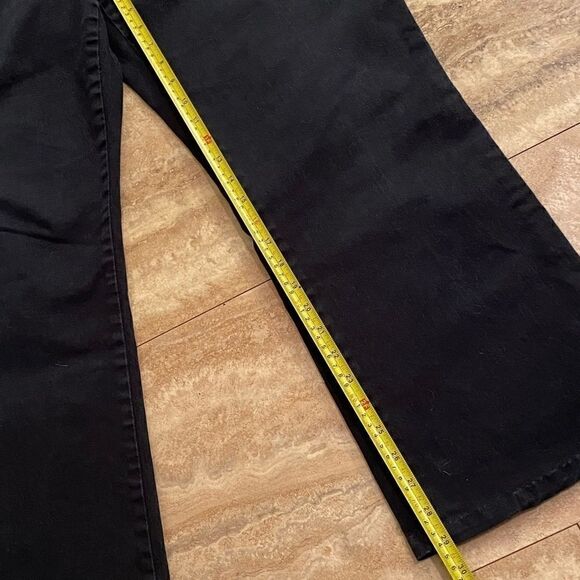 Levis Jeans Womens Night Blues 18M Bootcut Embroidered Pockets Mid-Rise - Picture 3 of 11